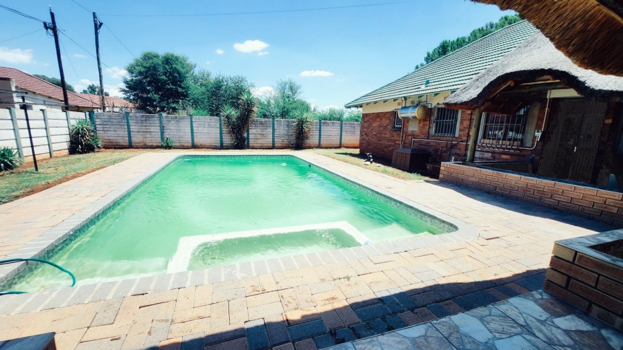 3 Bedroom Property for Sale in Stilfontein North West